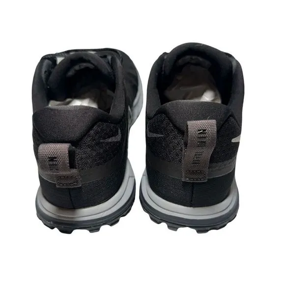 Men’s Nike trail wild horse athletic shoes size 8.5 black