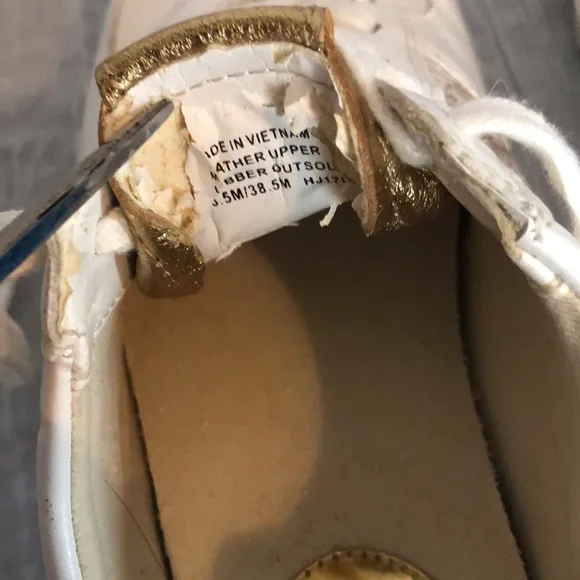 MICHAEL KORS SIZE 8.5 Allie Trainer athletic sneakers gold metallic &amp; white