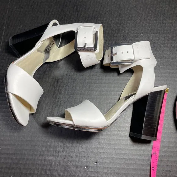Michael Kors White Leather 4” heeled sandal 5.5M EUC WORN ONLY ONCE PRICE FIRM!!