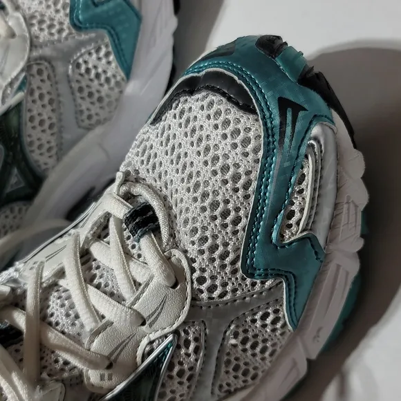 MIZUNO WAVE INSPIRE 4 WHITE SNEAKERS RUNNING TRAINERS WALKING SHOES WOMENS SZ 8