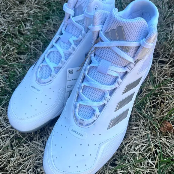 NEW Adidas Icon 7 Mid size 11 Mens Baseball Cleats shoes