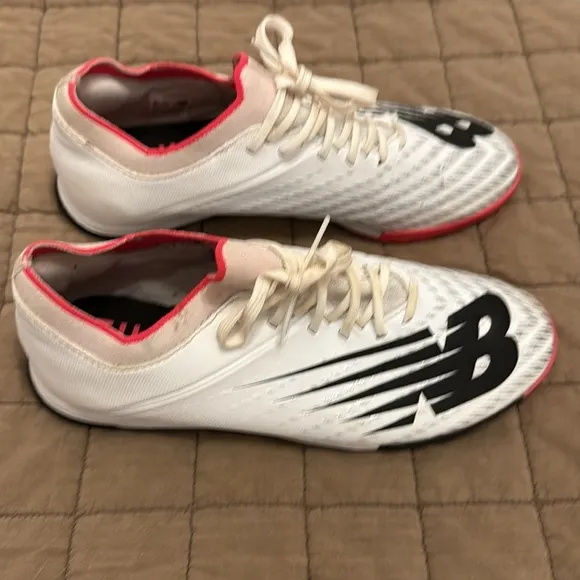 New Balance‎ Furon V6  Dispatch TF Soccer Shoes size 8 White Pink Lace