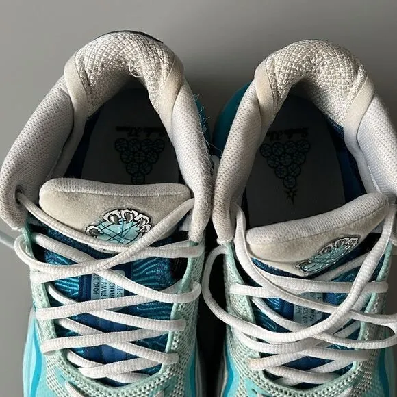 New Balance Kawhi Santa Klaus Basketball Big Boys Shoes Size 6
