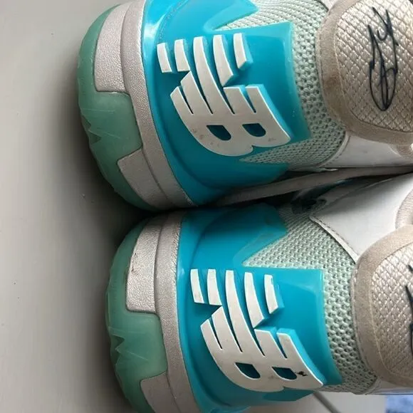 New Balance Kawhi Santa Klaus Basketball Big Boys Shoes Size 6