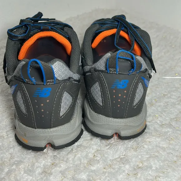 New Balance Men's 610 V2 Grey/Orange Trail running shoes size 7