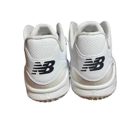 New Balance Men's White and Black Sneakers fresh foam 3000v7 Turf