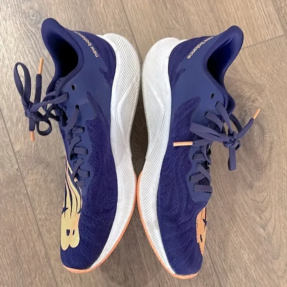 New Balance Women's FuelCell Prism V1 Running Shoe Size 7.5 Purple Peach Color