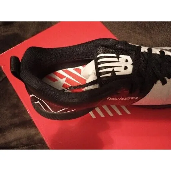 New Balance Womens Sz 9.5 FuelCell FUSE v3 Turf Trainer Shoe Black White Logo