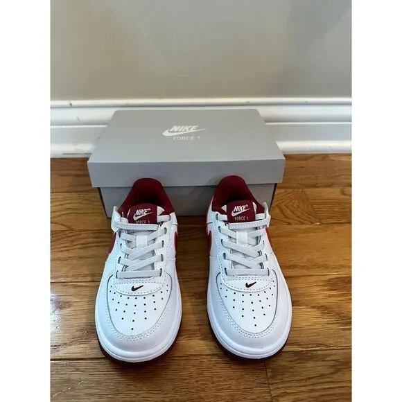 New boys /toddlers Nike Air Force 1 Low Ez on tennis shoes sneaker $100Size 10