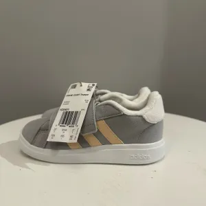 New in Box. Adidas Grand Court Disney Thumper Tennis Shoes. Toddler 10.