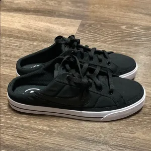 New Nike Court Legacy Mule shoes