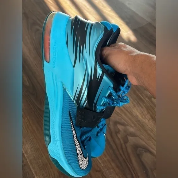 NEW Nike KD 7 Mens 10 Blue Clearwater Low Top Basketball Shoes Sneakers