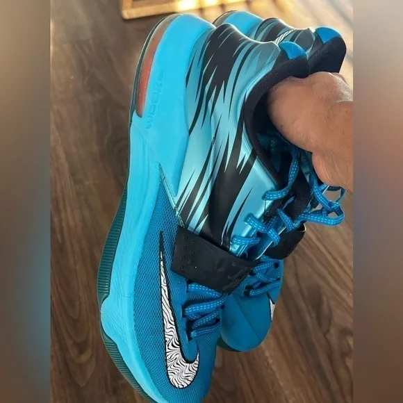 NEW Nike KD 7 Mens 10 Blue Clearwater Low Top Basketball Shoes Sneakers