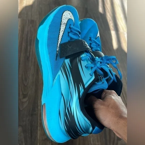 NEW Nike KD 7 Mens 10 Blue Clearwater Low Top Basketball Shoes Sneakers