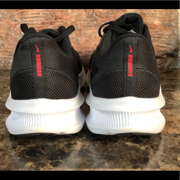 NEW Nike Men's Downshifter 10 Running Sneakers