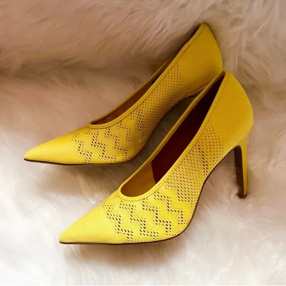 New! REISS “Zena” Mesh Leather Court Shoes Pumps in Parakeet Yellow