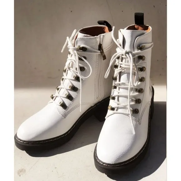 NEW White Faux Vegan Leather Laced Up Lug Sole Platform Ankle Combat Boots Shoes