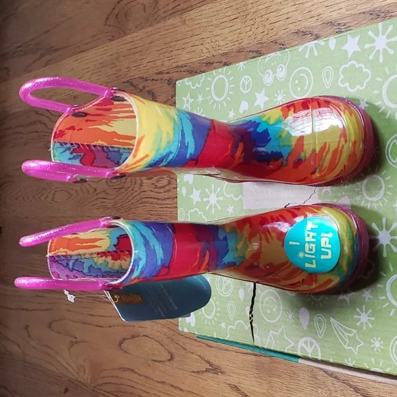 NIB Kids Tie Dye Rain Boot Light Up Western Chief Toddler Size 5