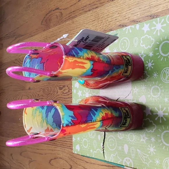 NIB Kids Tie Dye Rain Boot Light Up Western Chief Toddler Size 5
