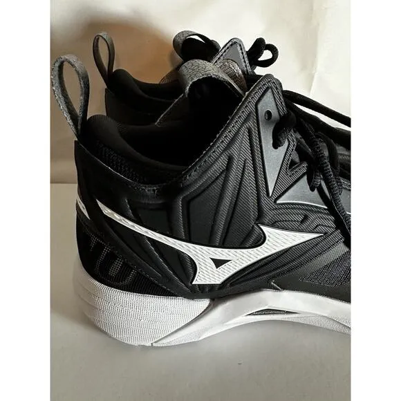 NIB Mizuno Men’s Wave Momentum 2 Mid Volleyball Sneakers Black Athletic Sz. 10
