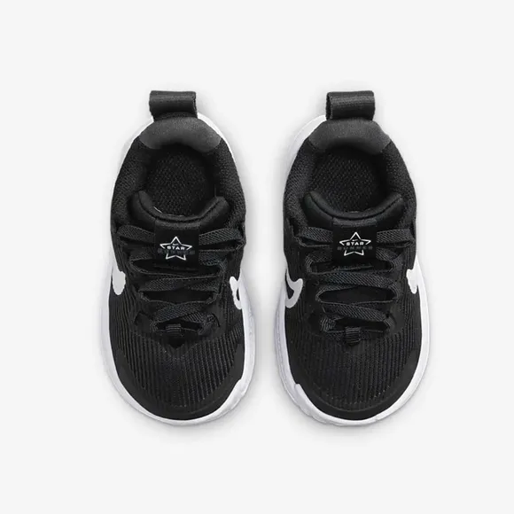 NIB Nike Star Runner 4 NN Toddler Black White Athletic Shoes Sneakers Sz 8c