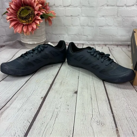 NIB Pearl Izumi PRO Air Road Cycling Shoes - 3-Hole (For Women &amp; men)