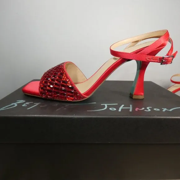 NiB SEXY SPARKLING Betsey Johnson Blue SB-Britt Heeled Sandal, Red, 8.5