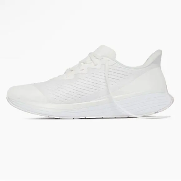 NIB Lane 8 Relay Trainer in Breeze Size 9.5