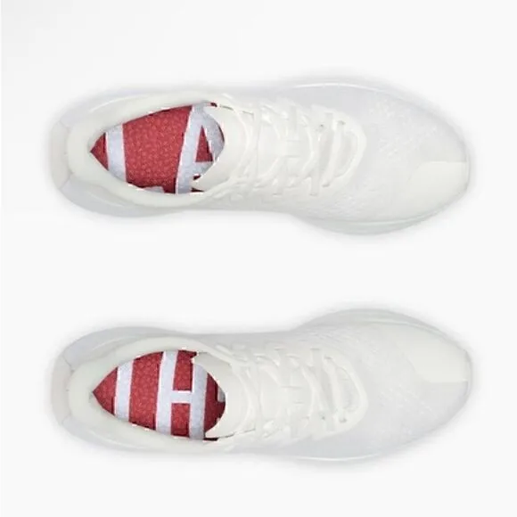 NIB Lane 8 Relay Trainer in Breeze Size 9.5