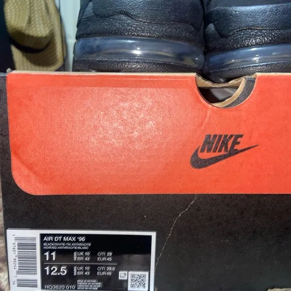 Nike Air DT Max '96 Falcons Size 11