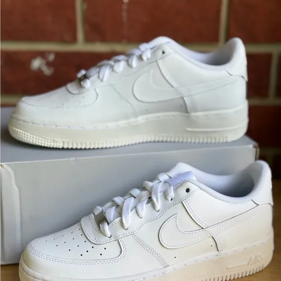 Nike Air Force 1 GS White New Sneakers NIB Lifestyle Shoes