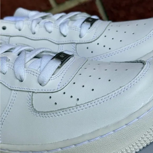 Nike Air Force 1 GS White New Sneakers NIB Lifestyle Shoes