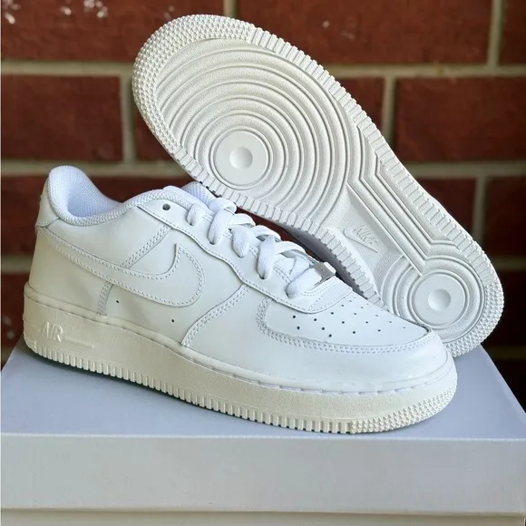 Nike Air Force 1 GS White New Sneakers NIB Lifestyle Shoes