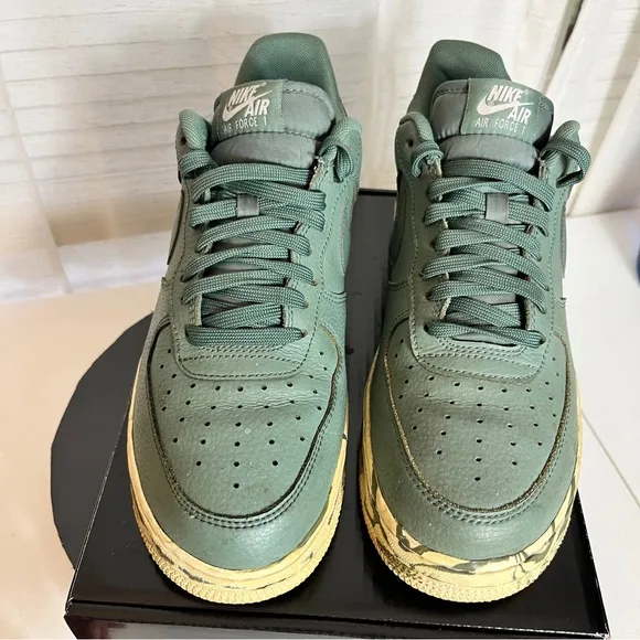 Nike Air‎ Force 1 Low AF1 Clay Green Marble Shoes AJ9507-300 Size 9.5 (Bin B17)