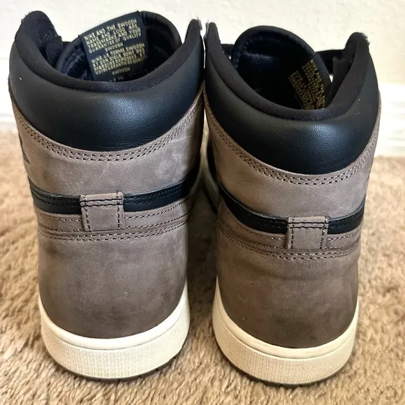 Nike Air Jordan 1 Retro High OG Palomino Men's Shoes - Size 10