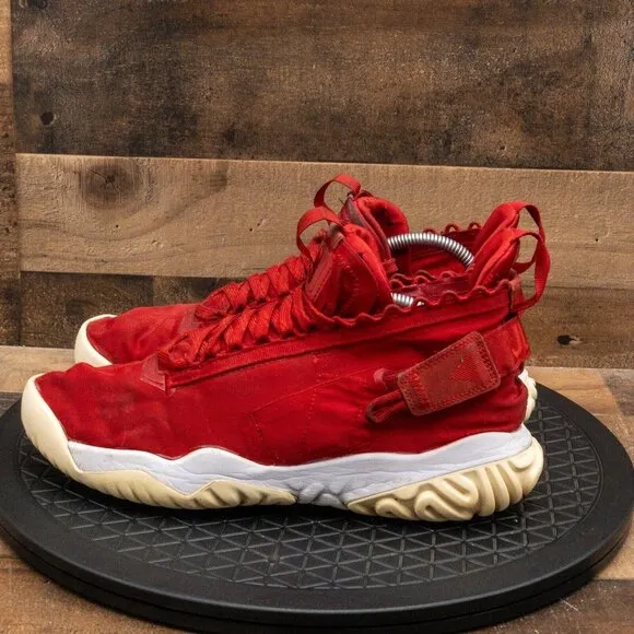 NIKE AIR JORDAN PROTO REACT MENS ATHLETIC SHOES RED LOW RUNNING GYM SIZE 10