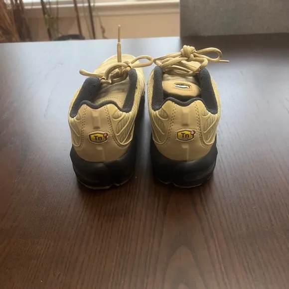 Nike Air Max Plus GS Wheat Grass Black Size 5.5Y / Women's 7 DZ6308 Shoes
