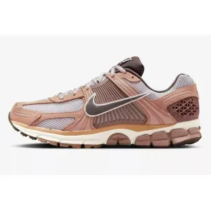 Nike Air Zoom Vomero 5 Dusted Clay Men’s Size 9 Running Shoes HF1553-200