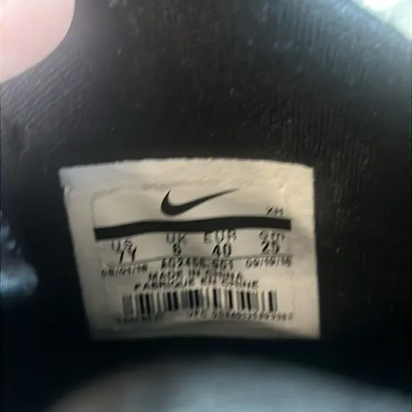 Nike Basketball Shoes, Kyrie 5 (GS), Black Magic, Size 7Y