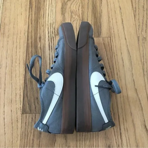 Nike Blazer Court SB Shoes