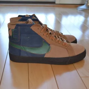Nike Blazer SB Mid Top Sneaker Shoes Jade Size 10.5