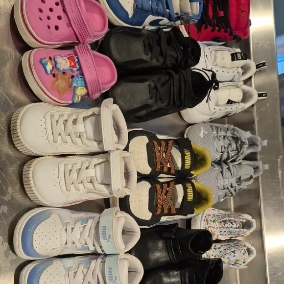 Nike Blue and Black Athletic Sneakers