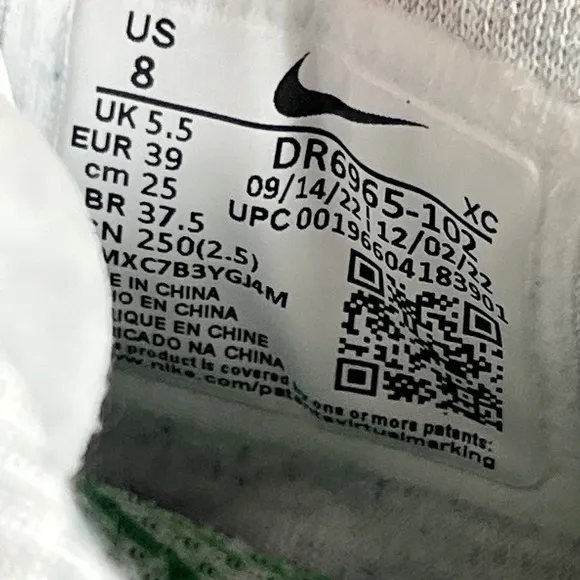 Nike Court Air Zoom Vapor 11 Women Size 8 White Kelly Green Tennis Shoes