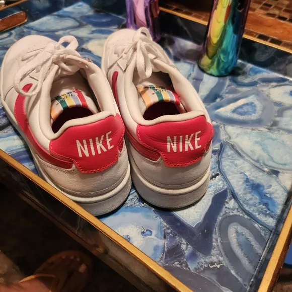 Nike court Blanc shoes size 9