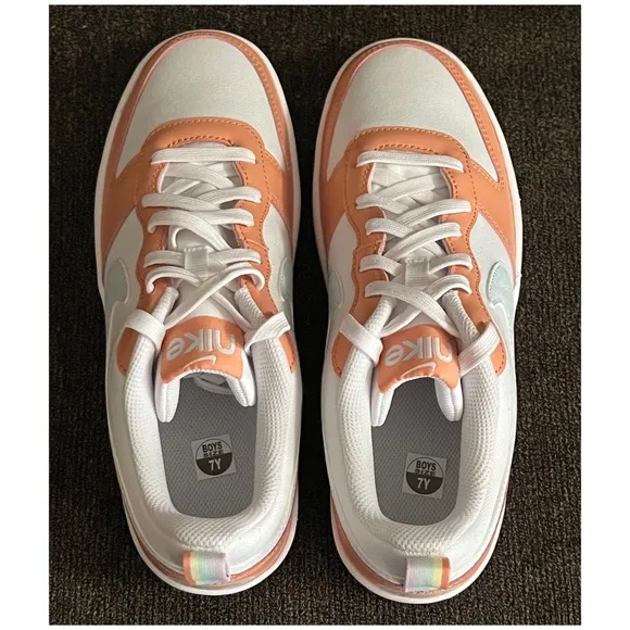 Nike Court Borough Low 2 Big Boy Size 7Y