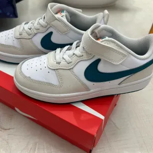 Nike court borough low 2 (PSV) Boys size 1.5