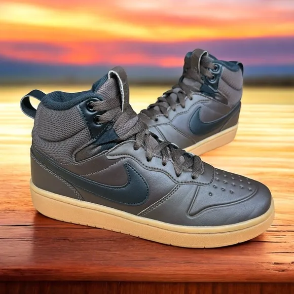 Nike Court Borough Mid 2 Boot GS 'Baroque Brown Gum' #BQ5440-200 - 5.5Y  7.5 Wms