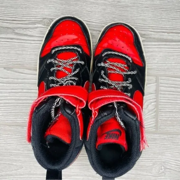 Nike Court Borough Mid 2 Leather Sneakers Athletic Shoes Size 4 red and black