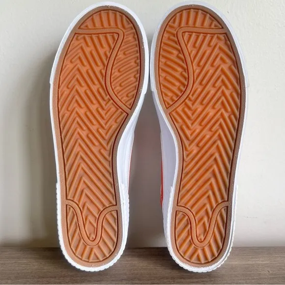 Nike Court Legacy Lift Women's Platform Shoe Size 10 #B1241