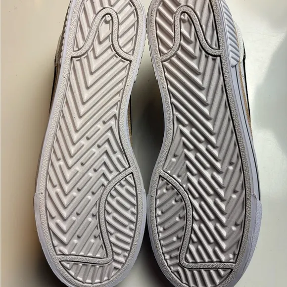 Nike Court Legacy Lift Women's Shoes sz 10